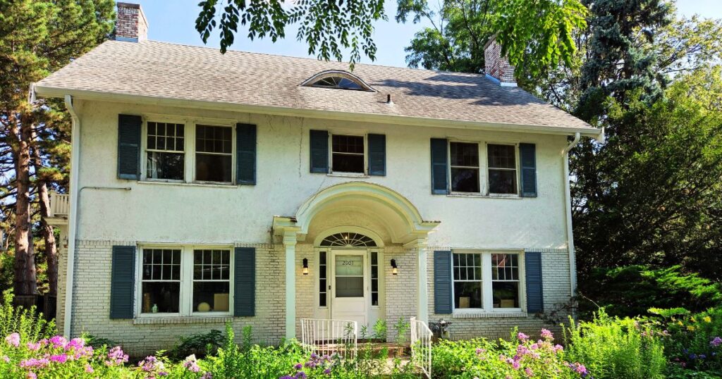 2001 B St (NE of 17th & A) 1